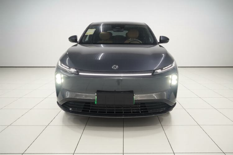 Used Dongfeng Aeolus L8 2025 Model 185KM Dream Edition Front
