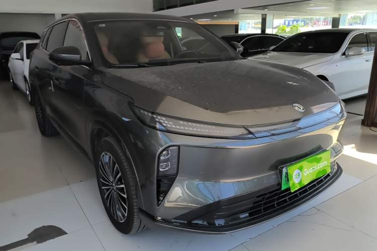 Used Dongfeng Aeolus L8 2025 Model 185KM Dream Edition Front Right 45 Deg