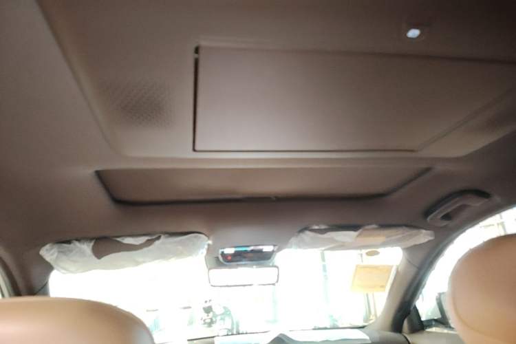 Used Dongfeng Aeolus L8 2025 Model 185KM Dream Edition Headliner