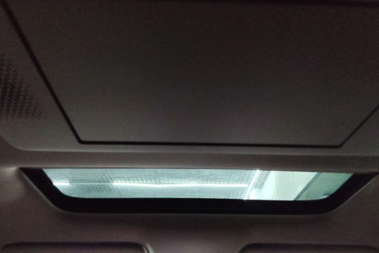 Used Dongfeng Aeolus L8 2025 Model 185KM Dream Edition Headliner