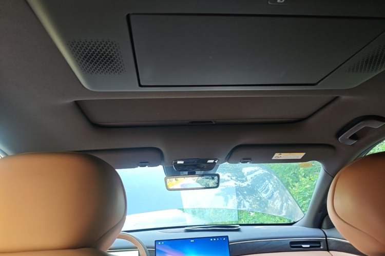 Used Dongfeng Aeolus L8 2025 Model 185KM Dream Edition Headliner