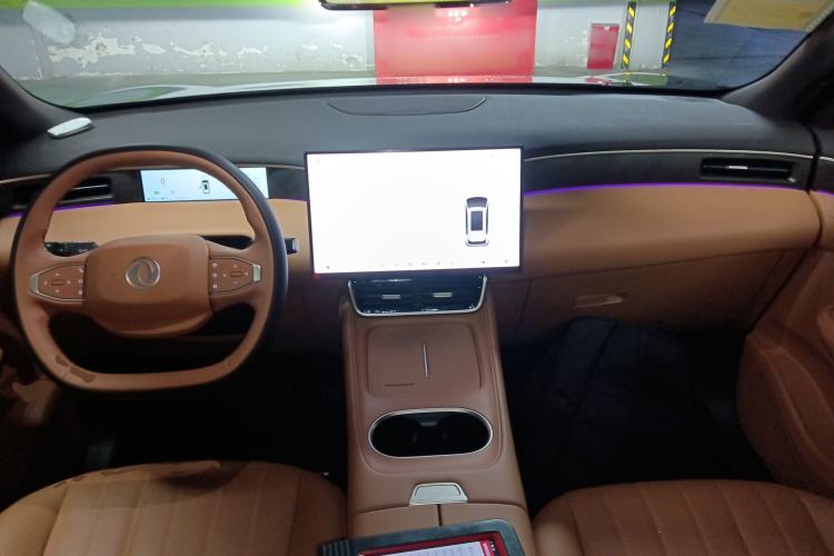 Used Dongfeng Aeolus L8 2025 Model 185KM Dream Edition Interior 2