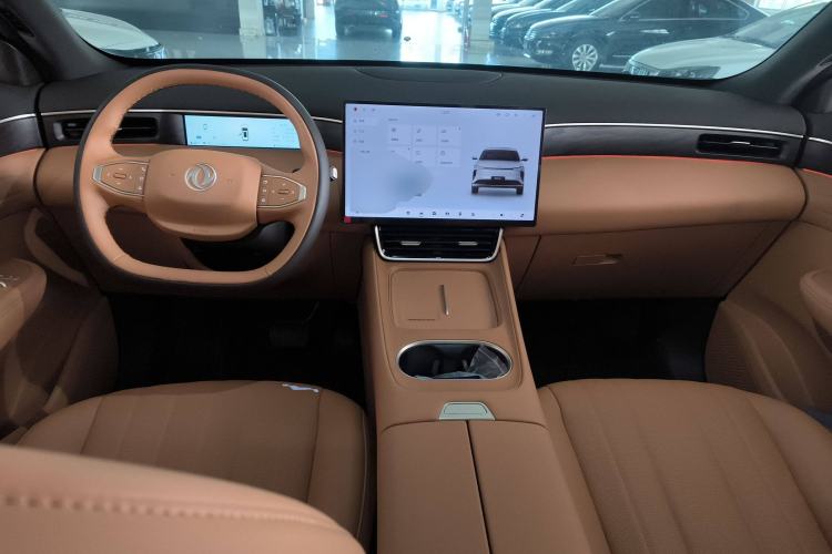 Used Dongfeng Aeolus L8 2025 Model 185KM Dream Edition Interior 2