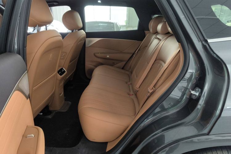 Used Dongfeng Aeolus L8 2025 Model 185KM Dream Edition Interior 4