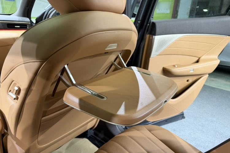 Used Dongfeng Aeolus L8 2025 Model 185KM Dream Edition Interior 4
