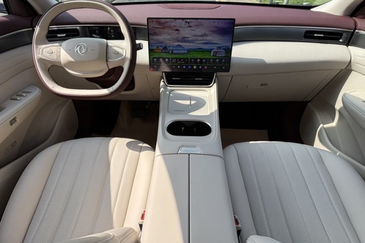 Used Dongfeng Aeolus L8 2025 Model 185KM Dream Edition Interior 5