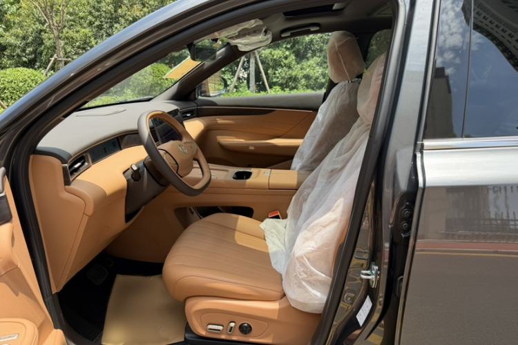 Used Dongfeng Aeolus L8 2025 Model 112KM Dream Edition Interior 8