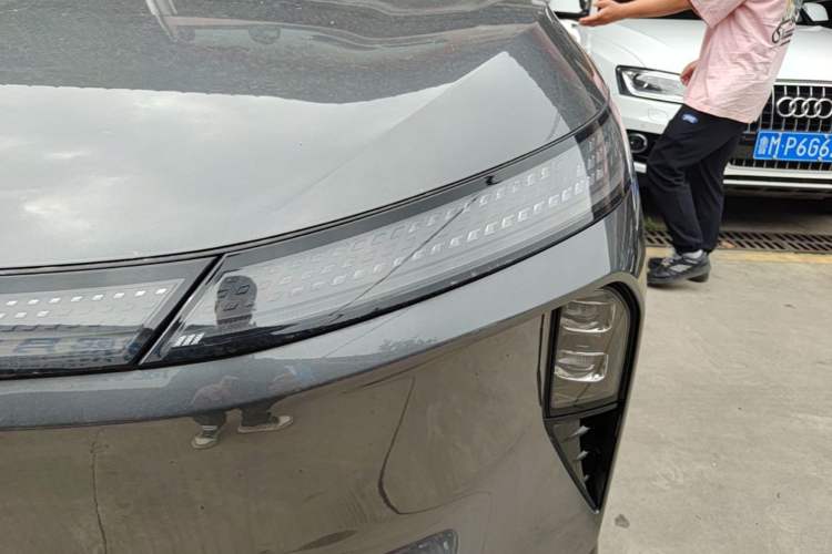 Used Dongfeng Aeolus L8 2025 Model 185KM Dream Edition Left Front Headlight