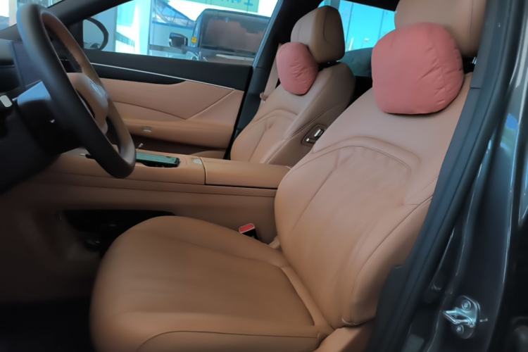 Used Dongfeng Aeolus L8 2025 Model 185KM Dream Edition Left Front Seat