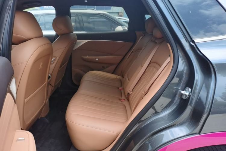 Used Dongfeng Aeolus L8 2025 Model 185KM Dream Edition Left Rear Seat