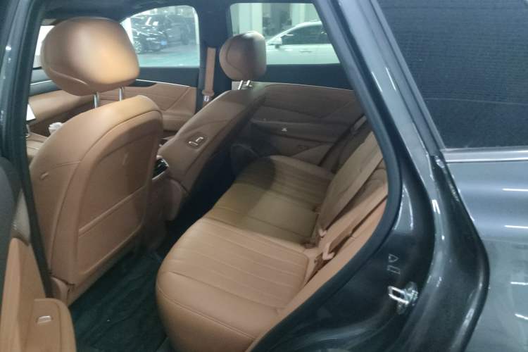 Used Dongfeng Aeolus L8 2025 Model 185KM Dream Edition Left Rear Seat