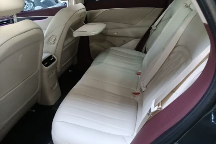 Used Dongfeng Aeolus L8 2025 Model 185KM Dream Edition Left Rear Seat