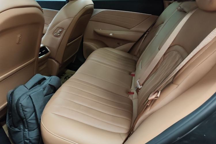 Used Dongfeng Aeolus L8 2025 Model 185KM Dream Edition Left Rear Seat