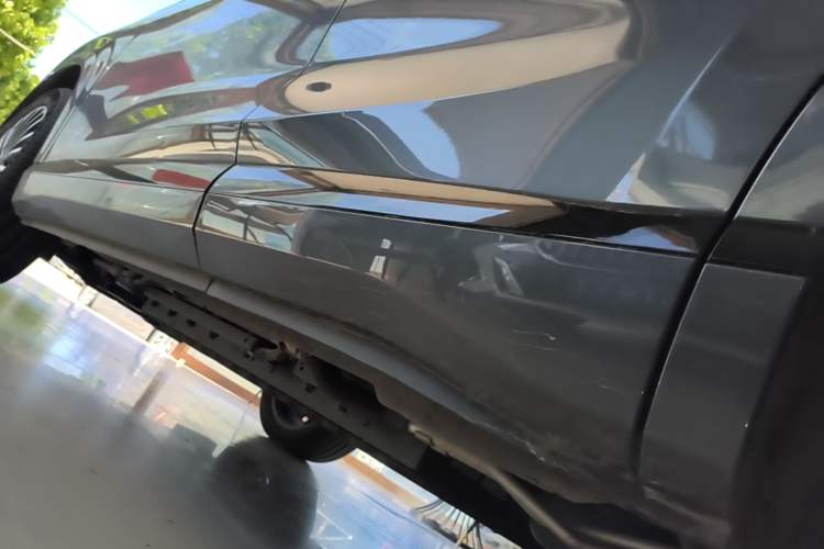 Used Dongfeng Aeolus L8 2025 Model 185KM Dream Edition Left Side Sill