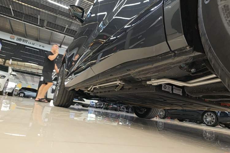 Used Dongfeng Aeolus L8 2025 Model 112KM Dream Edition Left Side Sill