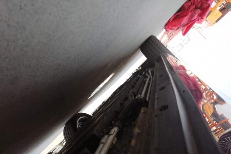 Used Dongfeng Aeolus L8 2025 Model 112KM Dream Edition Left Side Sill