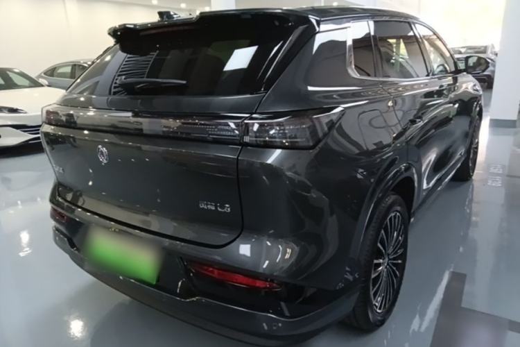 Used Dongfeng Aeolus L8 2025 Model 185KM Dream Edition Rear Right 45 Deg