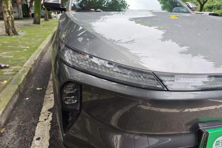 Used Dongfeng Aeolus L8 2025 Model 185KM Dream Edition Right Front Headlight
