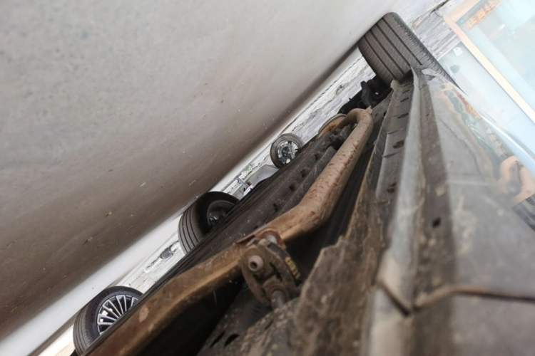 Used Dongfeng Aeolus L8 2025 Model 112KM Dream Edition Right Side Sill