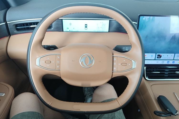 Used Dongfeng Aeolus L8 2025 Model 185KM Dream Edition Steering Wheel