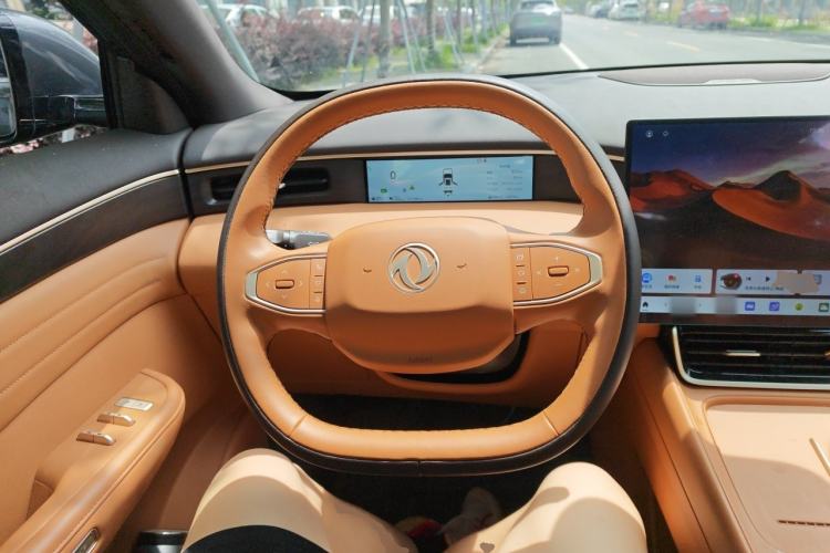 Used Dongfeng Aeolus L8 2025 Model 185KM Dream Edition Steering Wheel