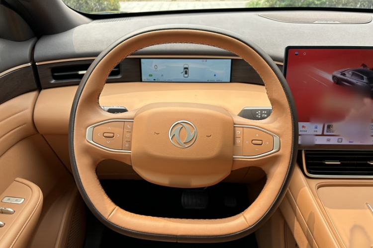 Used Dongfeng Aeolus L8 2025 Model 185KM Dream Edition Steering Wheel
