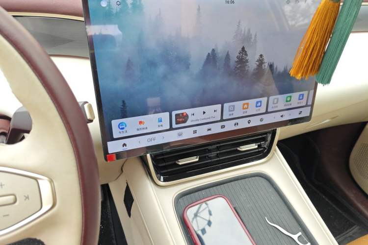 Used Dongfeng Aeolus L8 2025 Model 185KM Dream Edition Audio And AC Panel
