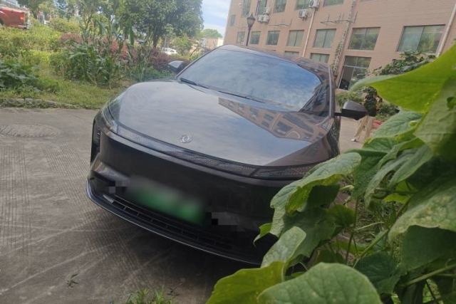 Used Dongfeng Aeolus L8 2025 Model 185KM Dream Edition