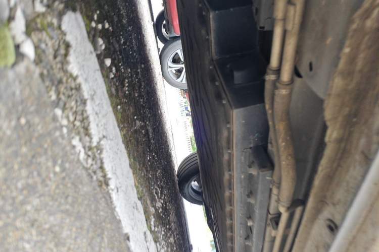 Used Dongfeng Aeolus L8 2025 Model 185KM Dream Edition Chassis Front Left