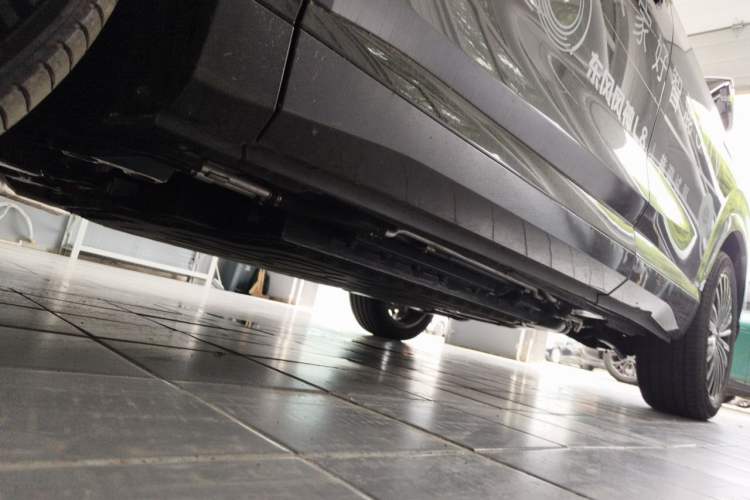 Used Dongfeng Aeolus L8 2025 Model 185KM Dream Edition Chassis Front Left