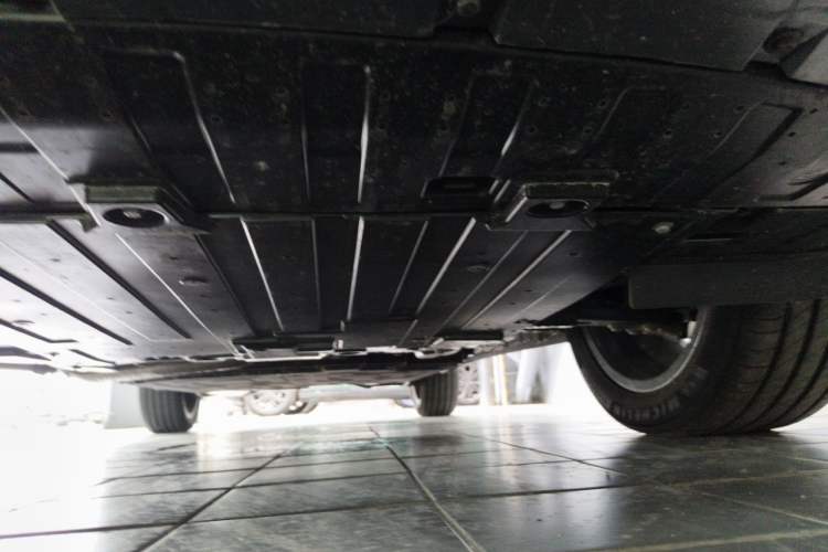 Used Dongfeng Aeolus L8 2025 Model 185KM Dream Edition Chassis Front