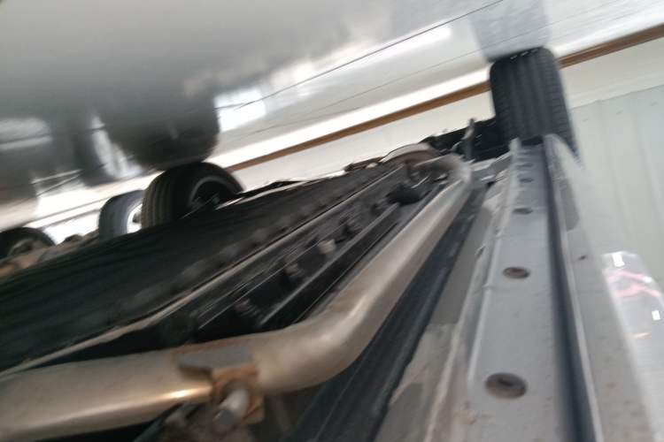 Used Dongfeng Aeolus L8 2025 Model 185KM Dream Edition Chassis Front Right