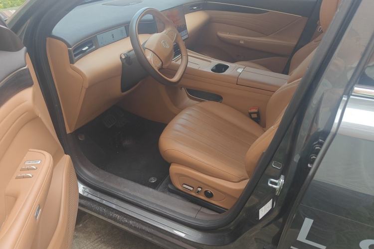 Used Dongfeng Aeolus L8 2025 Model 185KM Dream Edition Driver Seat