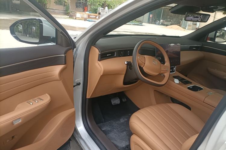 Used Dongfeng Aeolus L8 2025 Model 185KM Dream Edition Driver Seat