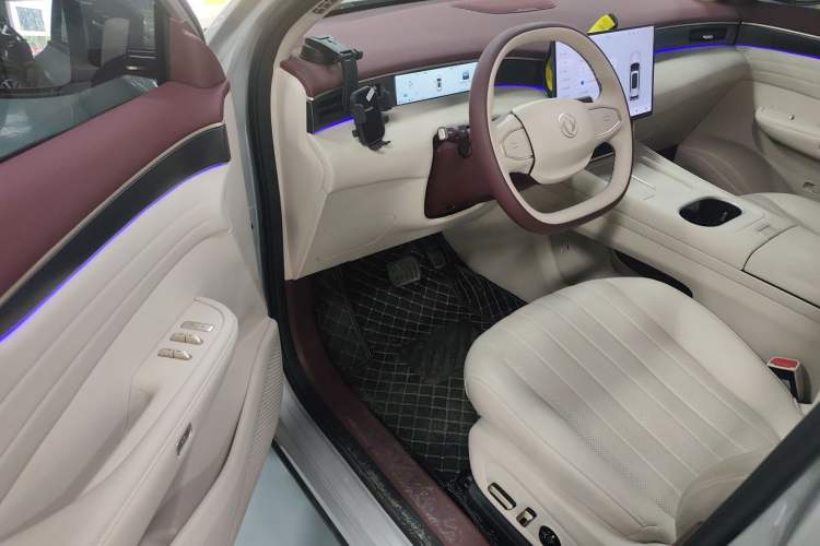 Used Dongfeng Aeolus L8 2025 Model 185KM Dream Edition Driver Seat