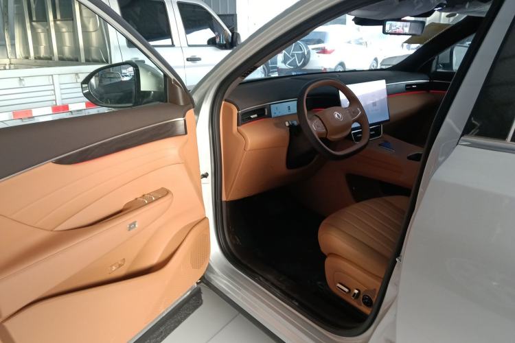 Used Dongfeng Aeolus L8 2025 Model 185KM Dream Edition Driver Seat