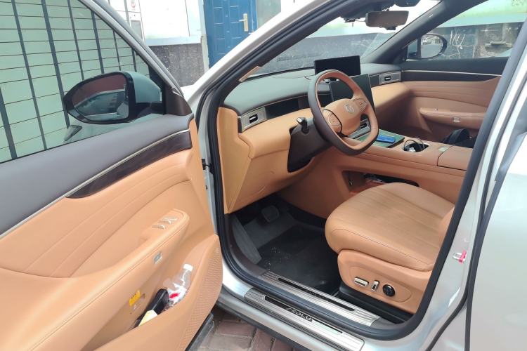 Used Dongfeng Aeolus L8 2025 Model 185KM Dream Edition Driver Seat