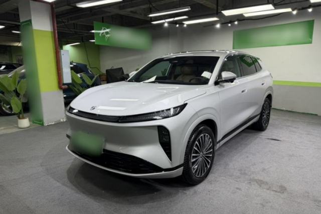 Used Dongfeng Aeolus L8 2025 Model 185KM Dream Edition