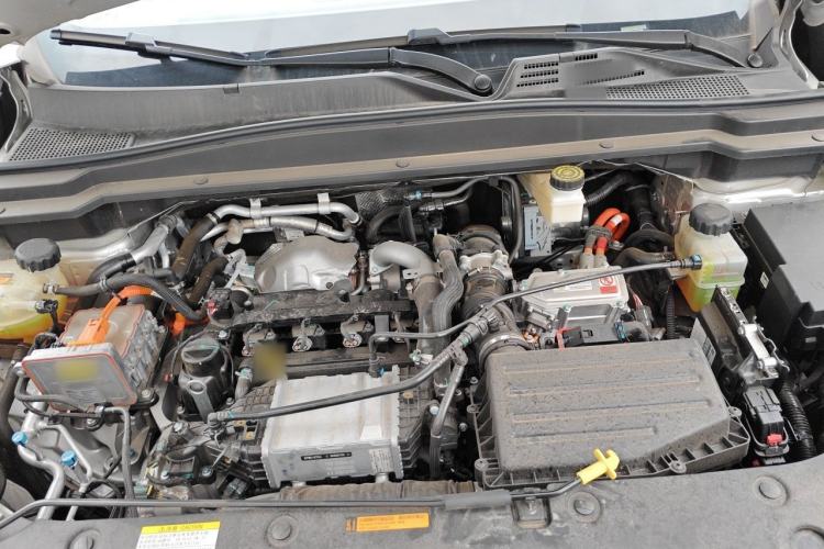 Used Dongfeng Aeolus L8 2025 Model 185KM Dream Edition Engine Bay