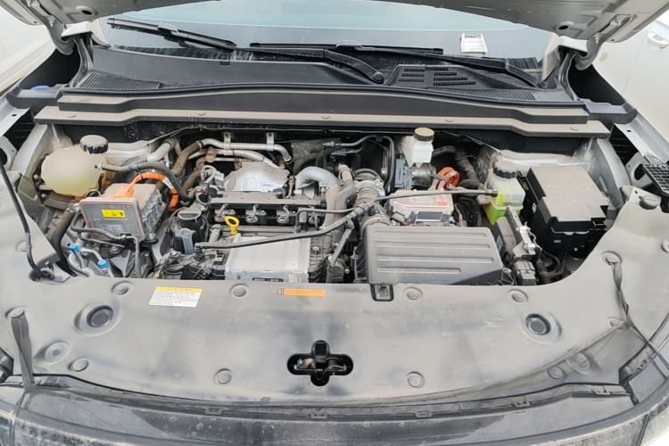 Used Dongfeng Aeolus L8 2025 Model 185KM Dream Edition Engine Bay