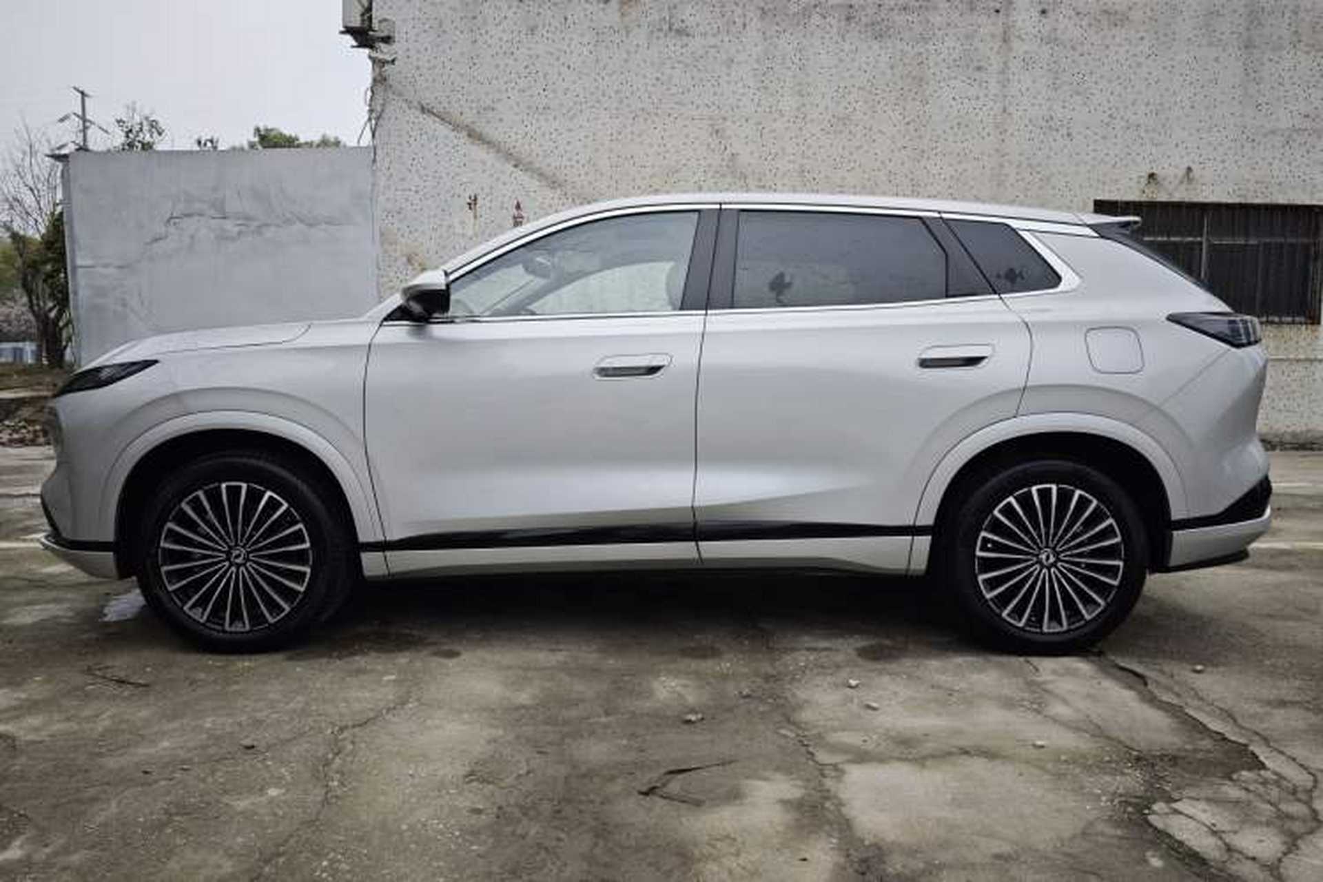 Used Dongfeng Aeolus L8 2025 Model 112KM Dream Edition Exterior 3