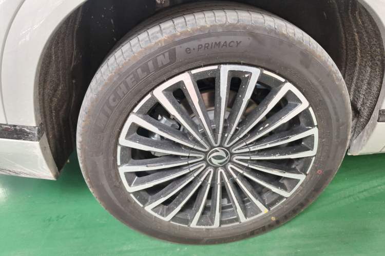 Used Dongfeng Aeolus L8 2025 Model 185KM Dream Edition Exterior 5
