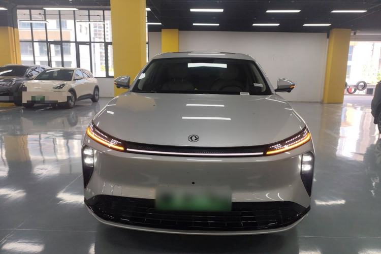 Used Dongfeng Aeolus L8 2025 Model 185KM Dream Edition Front