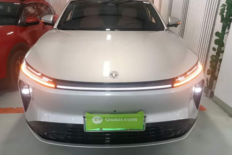 Used Dongfeng Aeolus L8 2025 Model 185KM Dream Edition Front