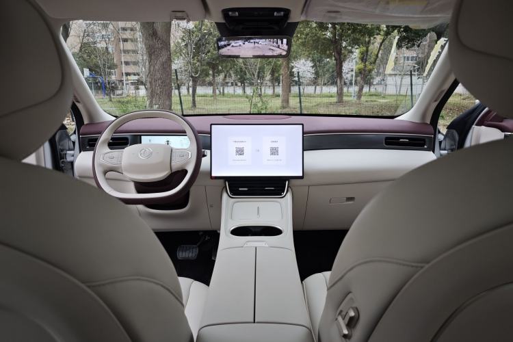 Used Dongfeng Aeolus L8 2025 Model 112KM Dream Edition Interior 1