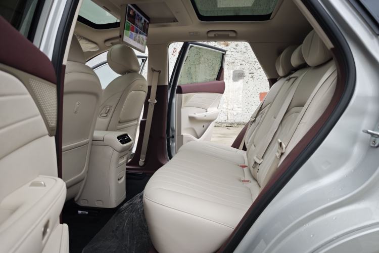 Used Dongfeng Aeolus L8 2025 Model 112KM Dream Edition Interior 7
