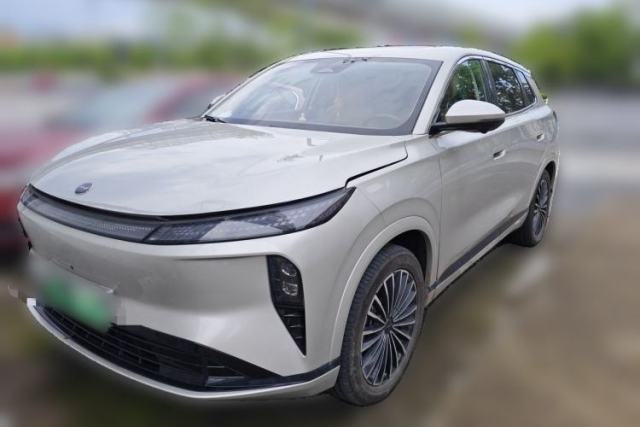 Used Dongfeng Aeolus L8 2025 Model 185KM Dream Edition