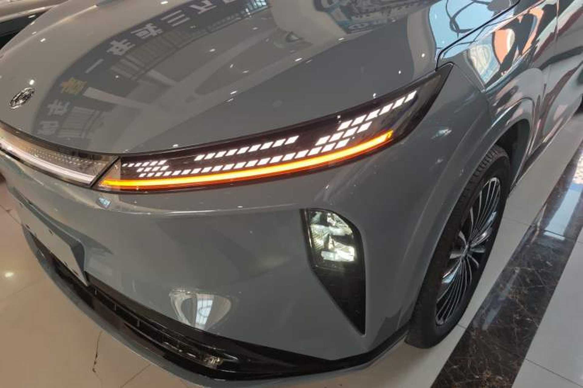 Used Dongfeng Aeolus L8 2025 Model 112KM Dream Edition Left Front Headlight