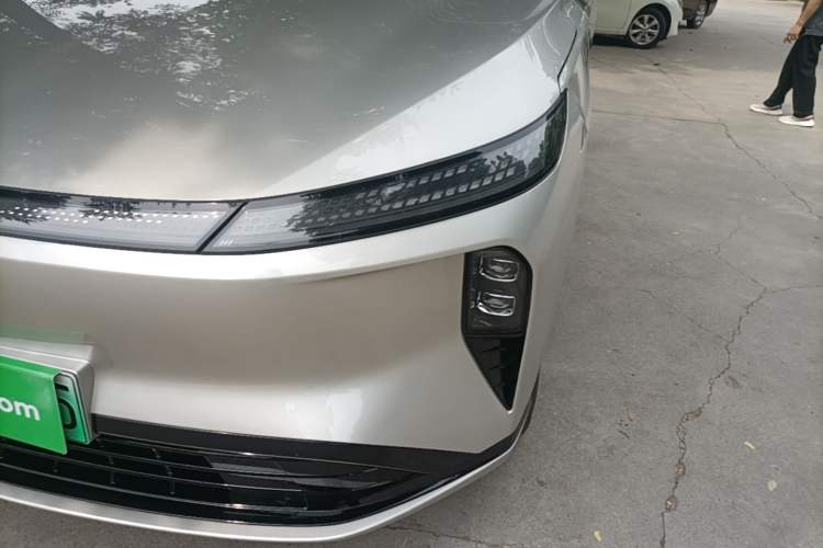 Used Dongfeng Aeolus L8 2025 Model 185KM Dream Edition Left Front Headlight
