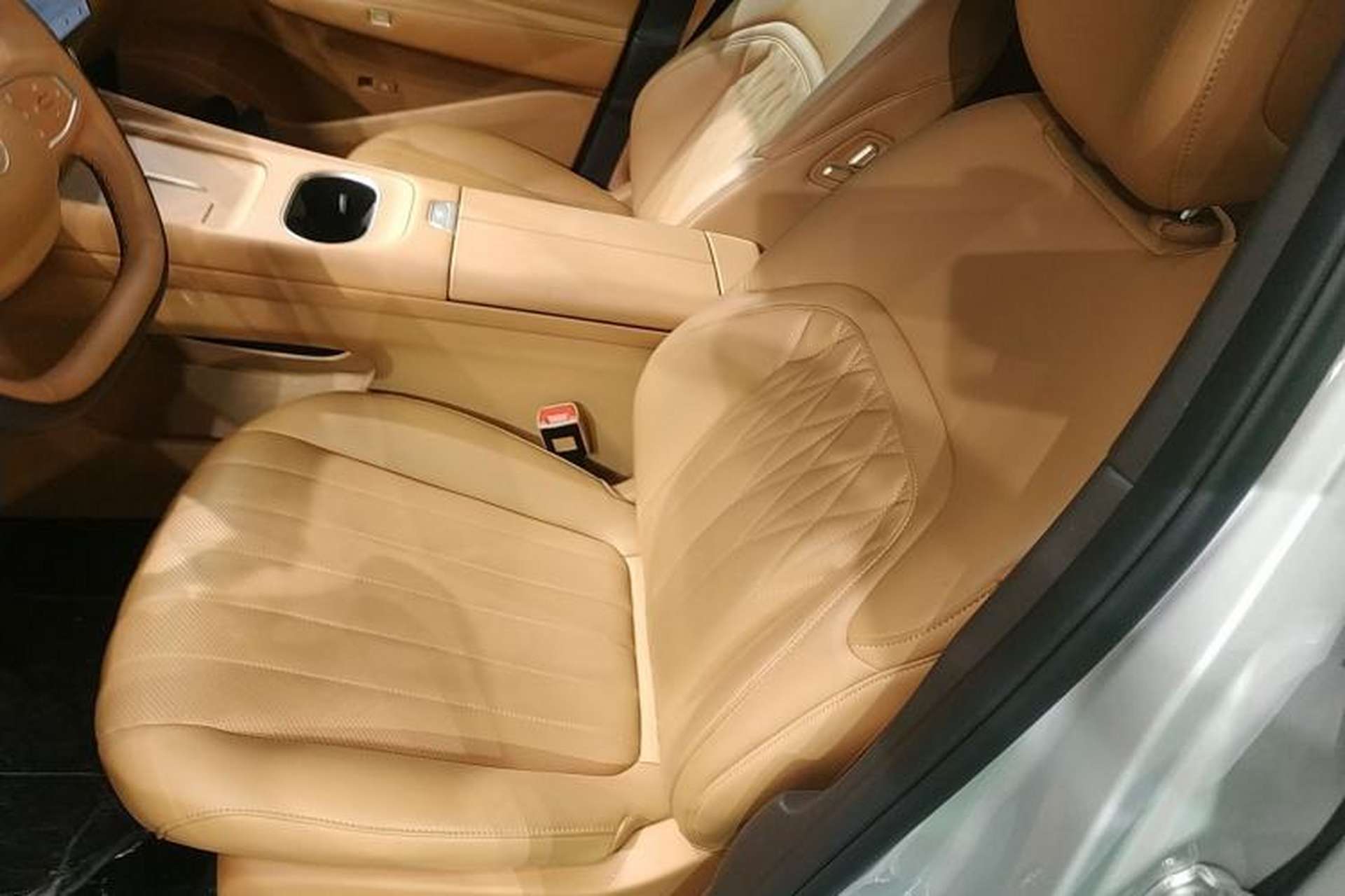 Used Dongfeng Aeolus L8 2025 Model 185KM Dream Edition Left Front Seat